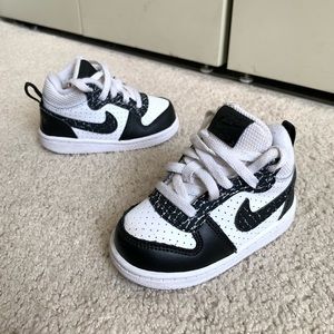 Nike High Top Toddler Sneakers Oreo Size 5C